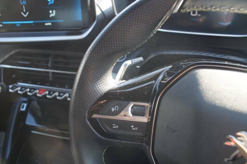 Peugeot 2008 Puretech Ss Active Premium Plus White #19