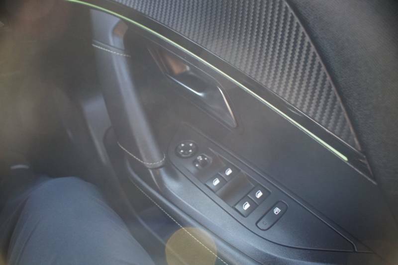 Peugeot 2008 Puretech Ss Active Premium Plus White #21