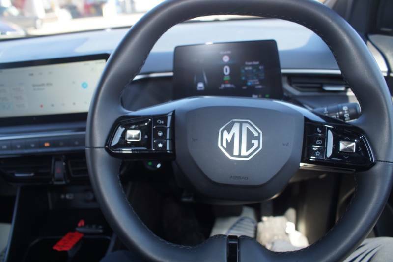 MG MG3 1.5 Hybrid Trophy Grey #18