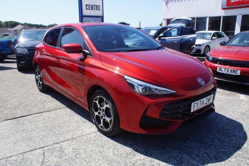 MG MG3 1.5 Hybrid Trophy Red