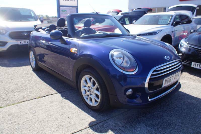 Mini Convertible 1.5 Cooper Blue
