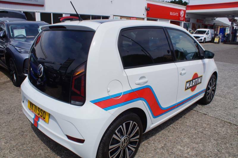Volkswagen Up 1.0 65Ps Black Edition White #5