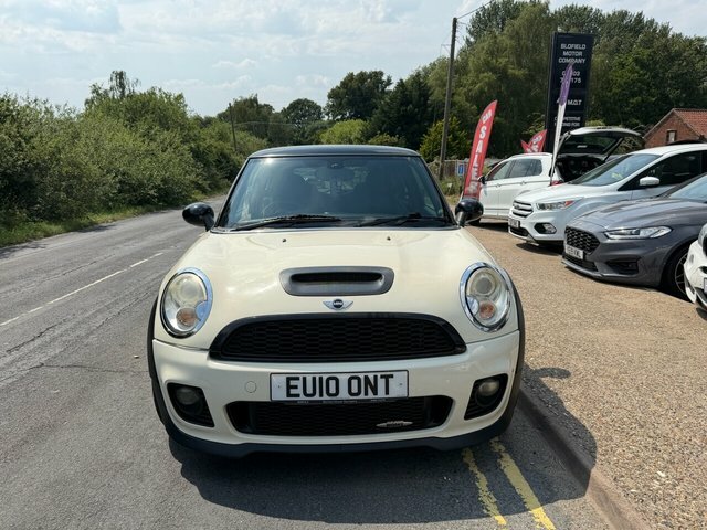 Mini Hatch 1.6 John Cooper Works World Championship Hatchback White #2