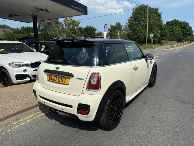 Mini Hatch 1.6 John Cooper Works World Championship Hatchback White #5