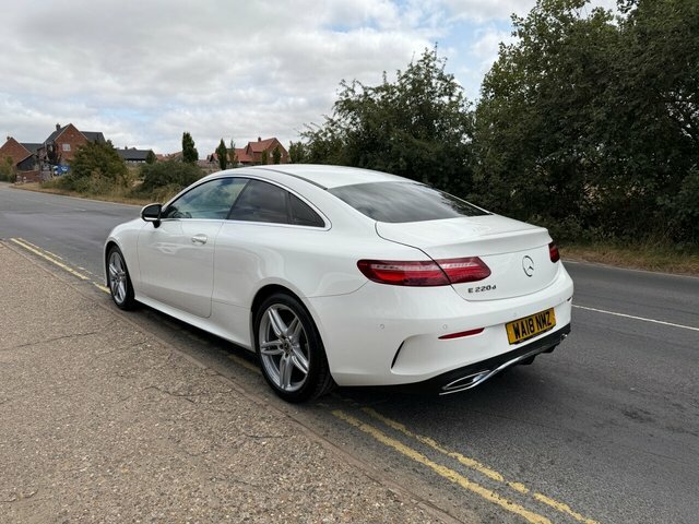 Mercedes-Benz E Class 2.0 E220d Amg Line Coupe G-tronic Euro WA18NMZ White #6