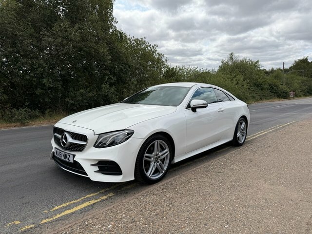 Mercedes-Benz E Class 2.0 E220d Amg Line Coupe G-tronic Euro WA18NMZ White