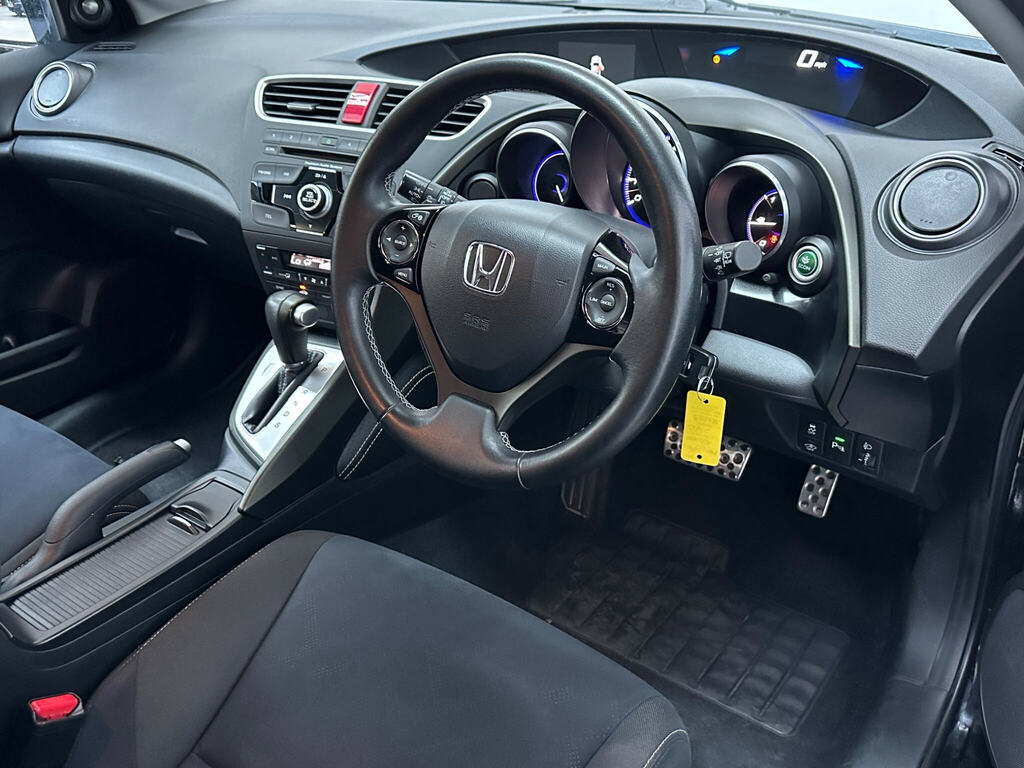 Honda Civic 1.8 I-vtec Se Plus Euro 5 Black #3