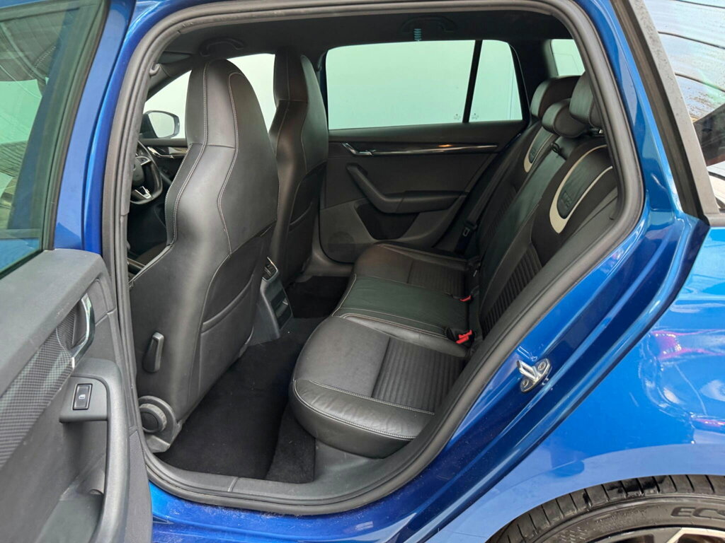 Skoda Octavia 1.4Tsi Elegance #9