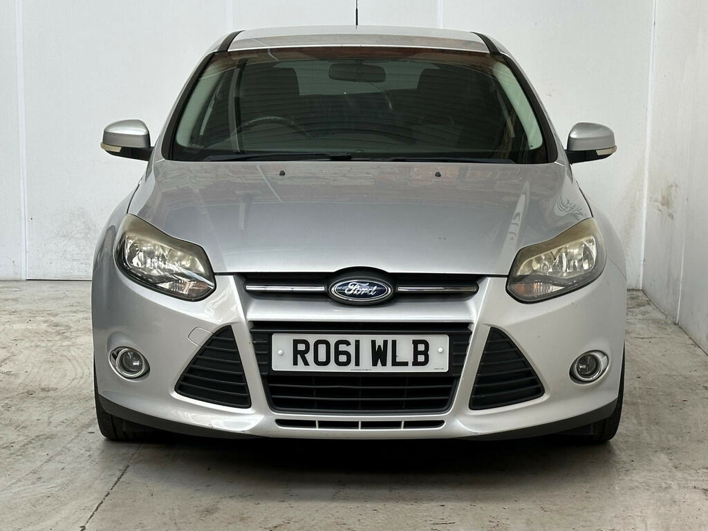Ford Focus 1.6 Zetec 124 Bhp Red #2