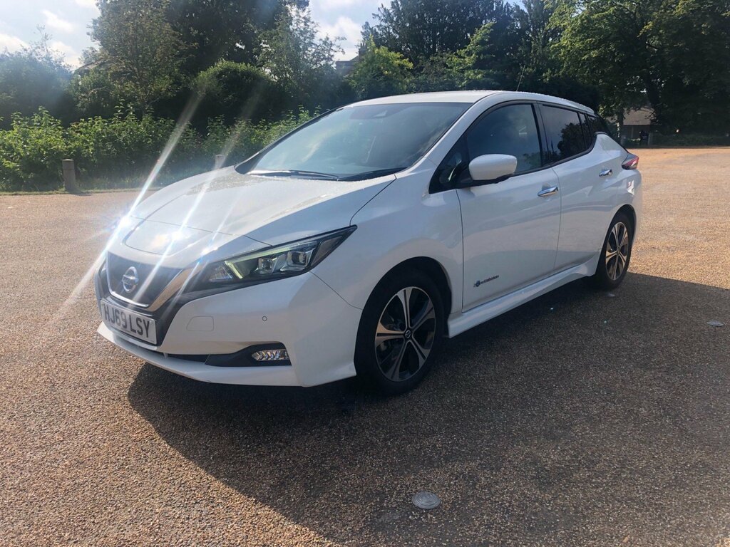Nissan Leaf 40Kwh Tekna White #3