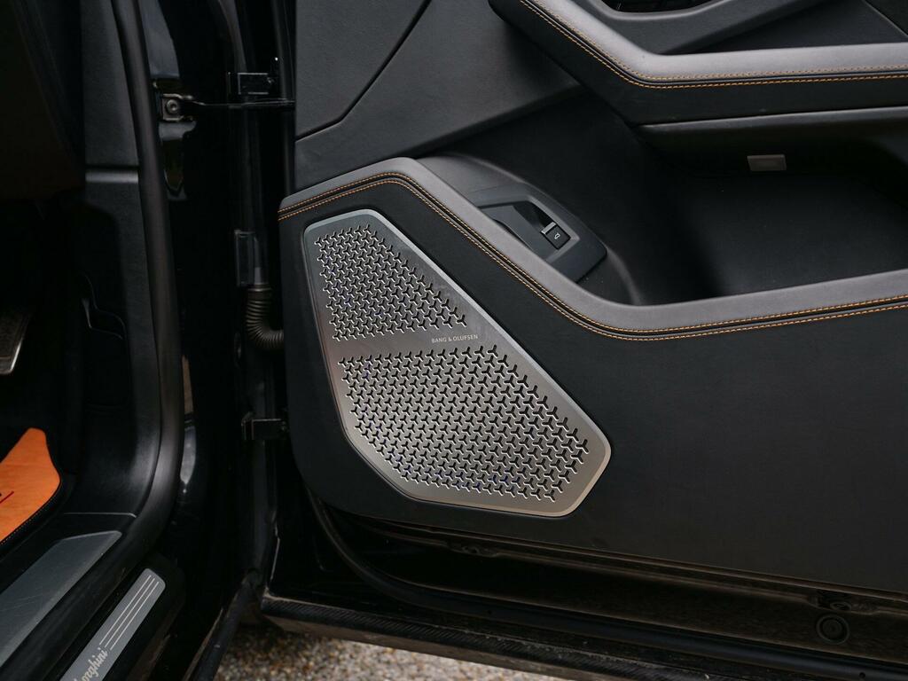 Lamborghini Urus Urus V8 Black #63