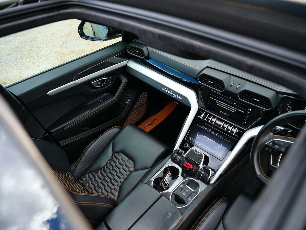 Lamborghini Urus Urus V8 Black #69