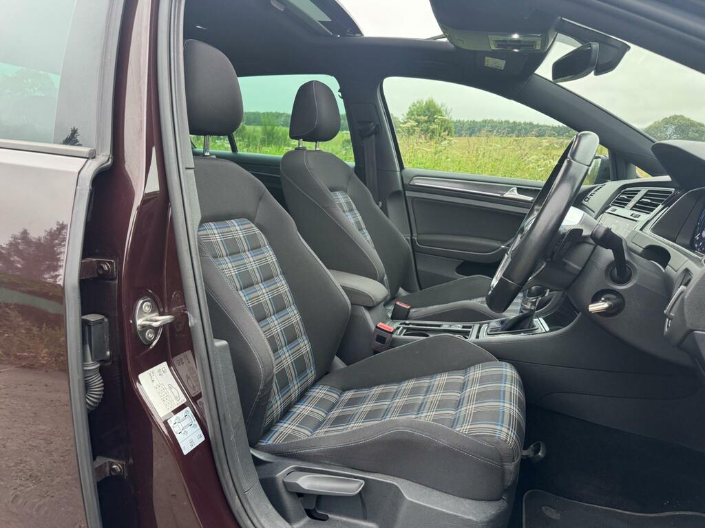 Volkswagen e-Golf E-golf 115 Bhp White #9