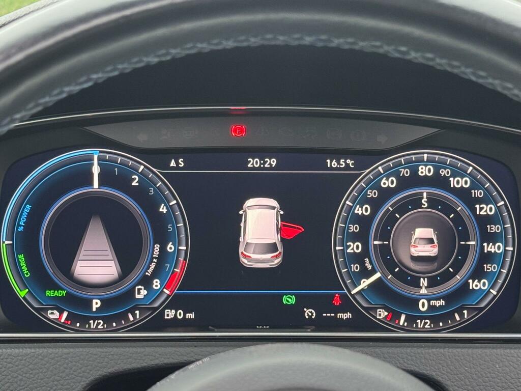 Volkswagen e-Golf E-golf 115 Bhp White #15