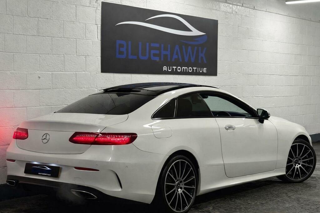 Mercedes-Benz E Class 2.0 E220d Amg Line Premium Plus Coupe White #4