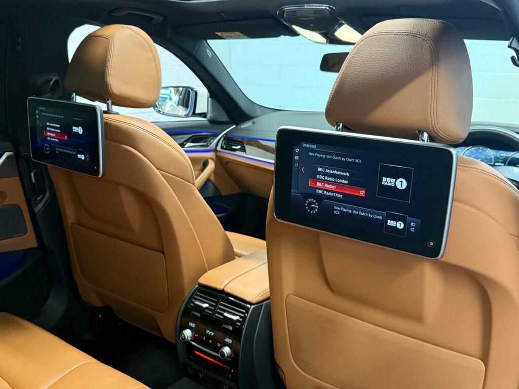 BMW 5 Series 530E M Sport Grey #17