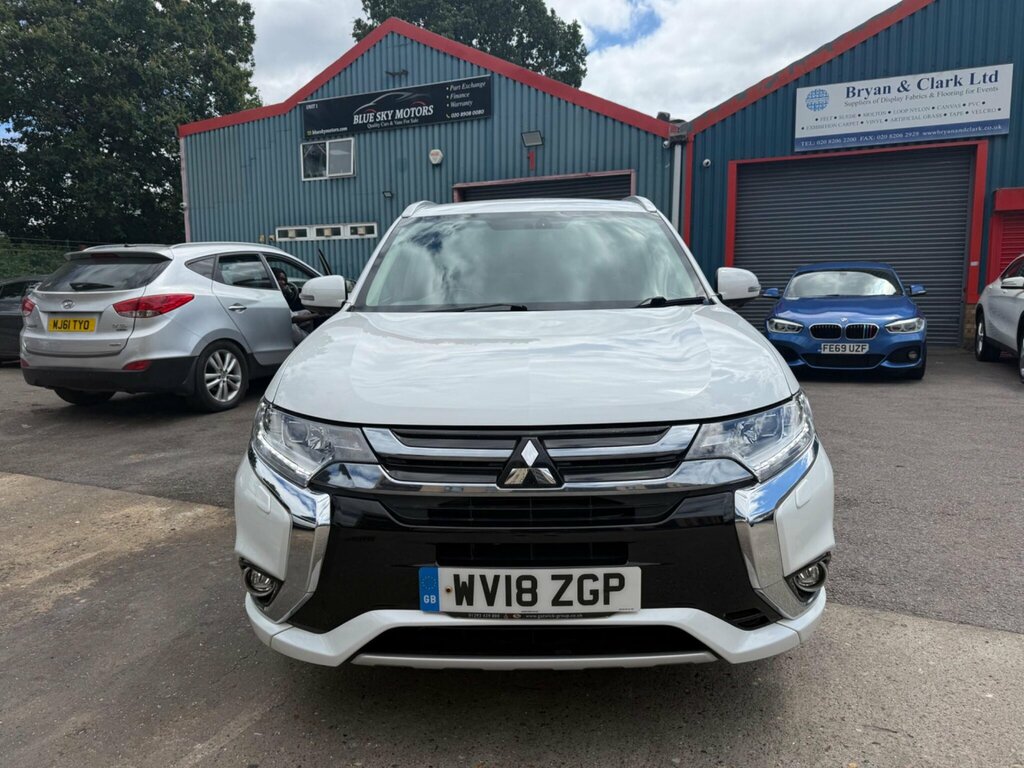 Mitsubishi Outlander 2.0H 12Kwh 4H Cvt 4Wd Euro 6 Ss WV18ZGP White #2