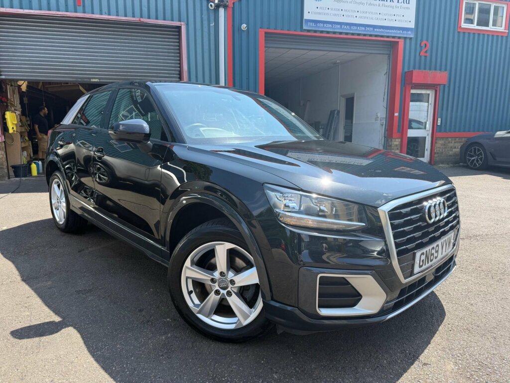 Audi Q2 1.5 Tfsi Cod 35 Sport S Tronic Euro 6 Ss GN69YYM Black #3