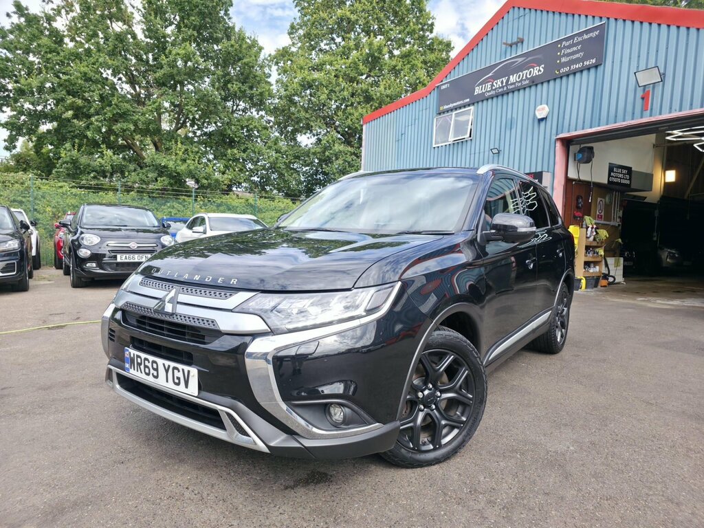 Mitsubishi Outlander 2.0 Mivec Exceed Cvt 4Wd Euro 6 Ss Black