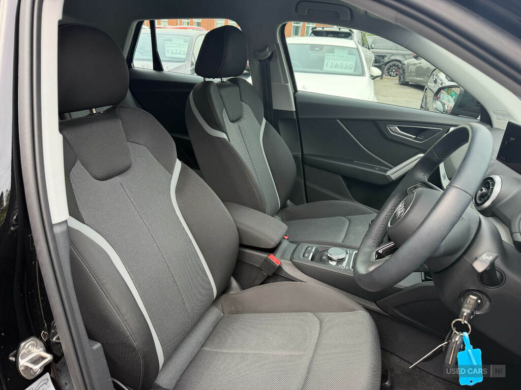 Audi Q2 35 Tfsi Sport Blue #10