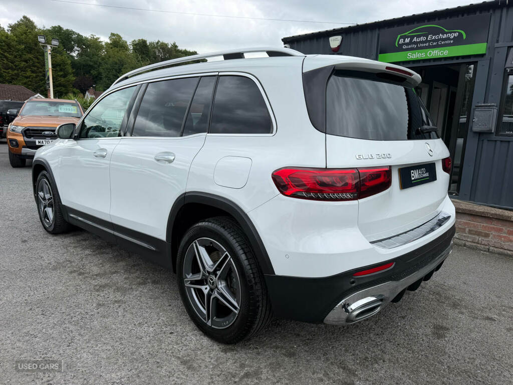 Mercedes-Benz GLB Class Glb 200 Amg Line Premium 7G-tronic White #5