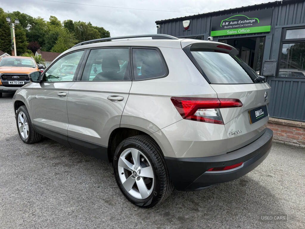 Skoda Karoq 1.0 Tsi Se Brown #5