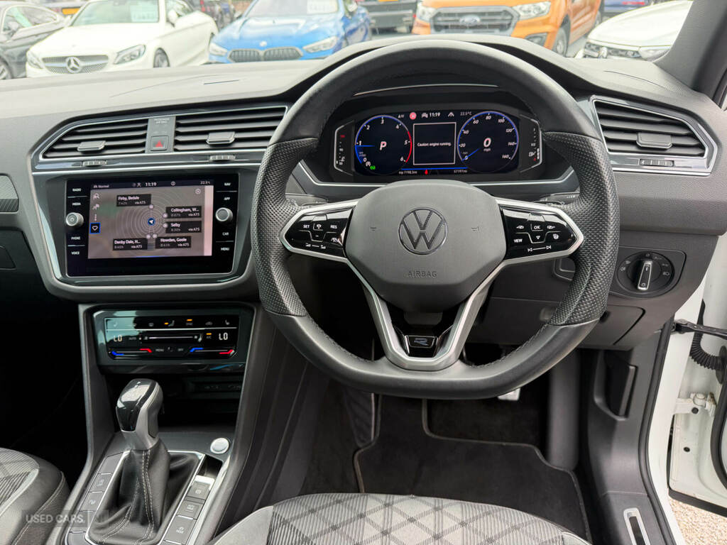 Volkswagen Tiguan Active Grey #12