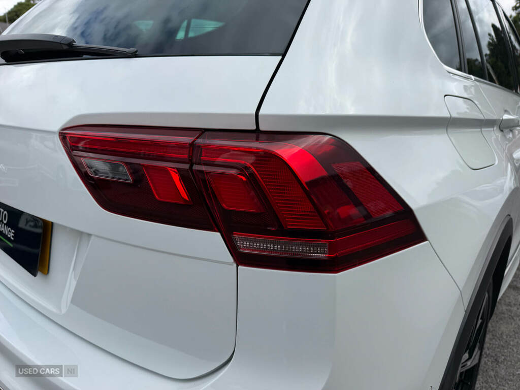 Volkswagen Tiguan Active Grey #7