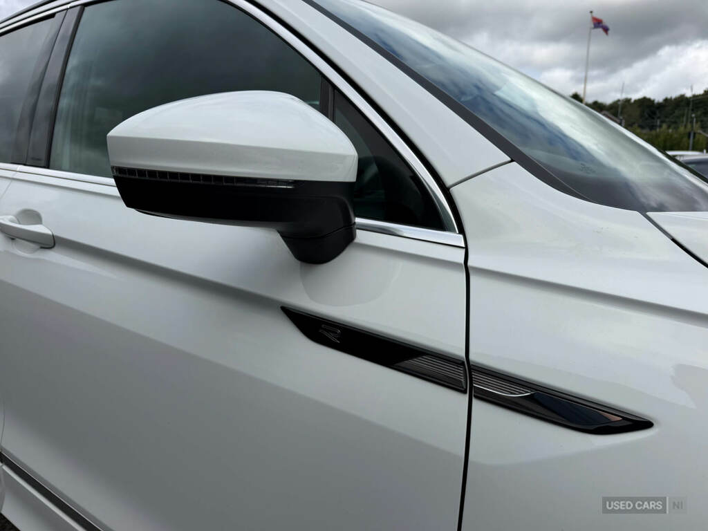 Volkswagen Tiguan Active Grey #9
