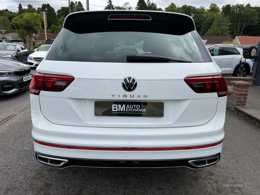 Volkswagen Tiguan 2.0 Tdi R-line Dsg White #6
