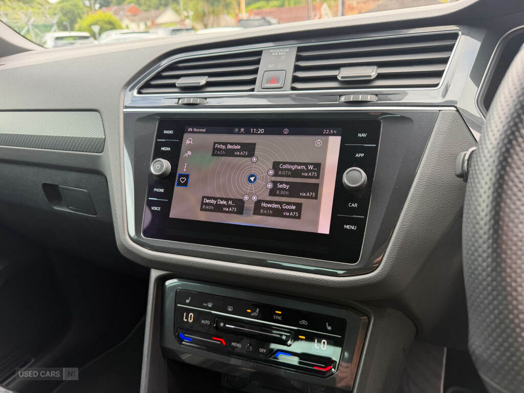 Volkswagen Tiguan Active Grey #16