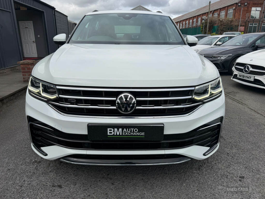 Volkswagen Tiguan 2.0 Tdi R-line Dsg White #3