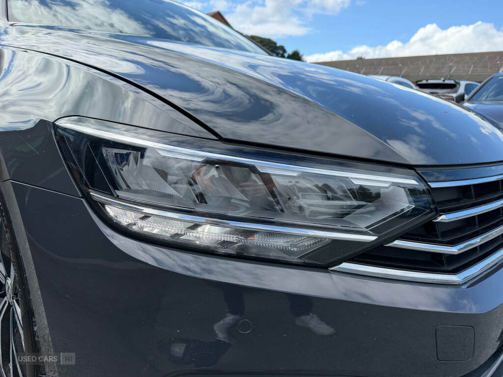 Volkswagen Passat 1.6 Tdi Sel Dsg Grey #4