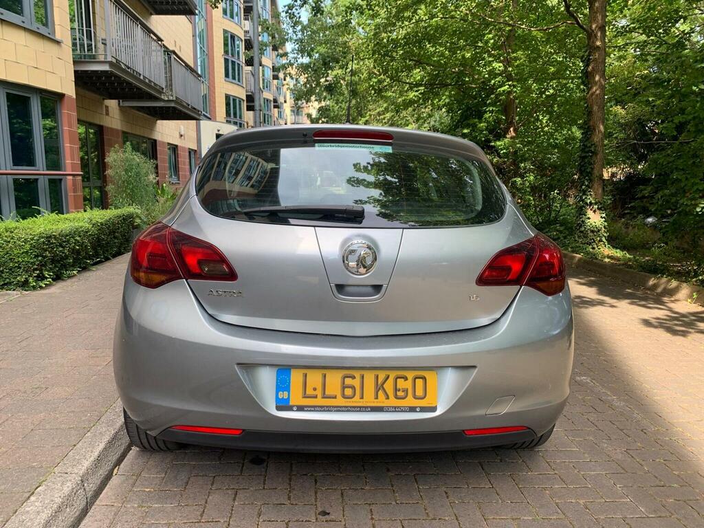 Vauxhall Astra 2.0 Cdti Se Sports Tourer Euro 5 Blue #8