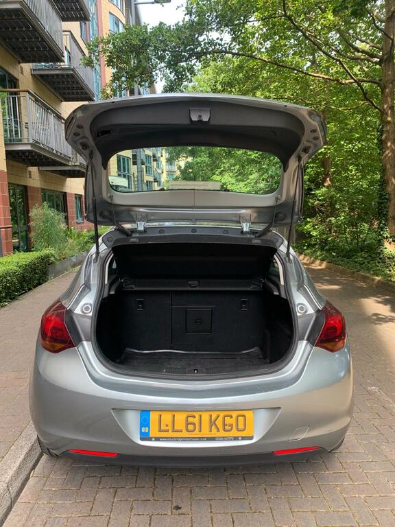 Vauxhall Astra 2.0 Cdti Se Sports Tourer Euro 5 Blue #34