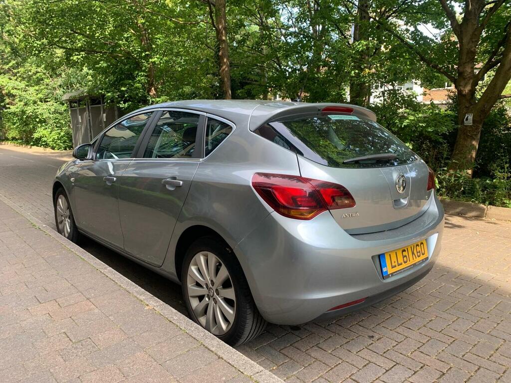 Vauxhall Astra 2.0 Cdti Se Sports Tourer Euro 5 Blue #7