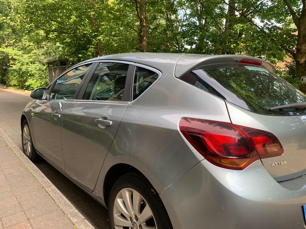 Vauxhall Astra 2.0 Cdti Se Sports Tourer Euro 5 Blue #32