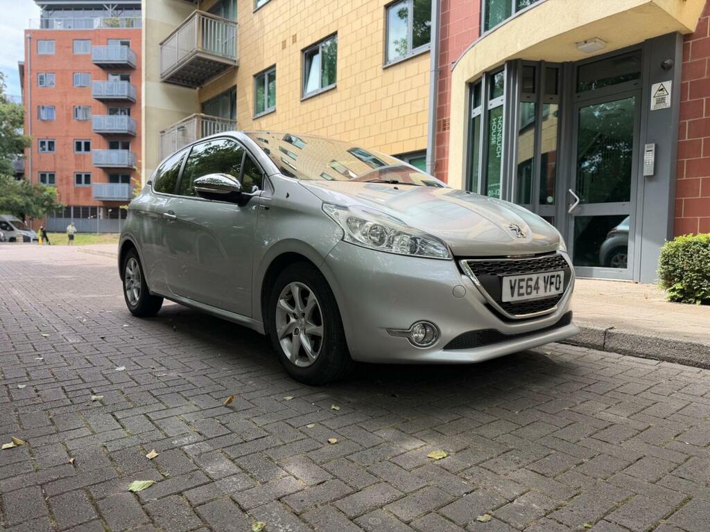 Peugeot 208 1.2 Vti Puretech Style Euro 5 Silver