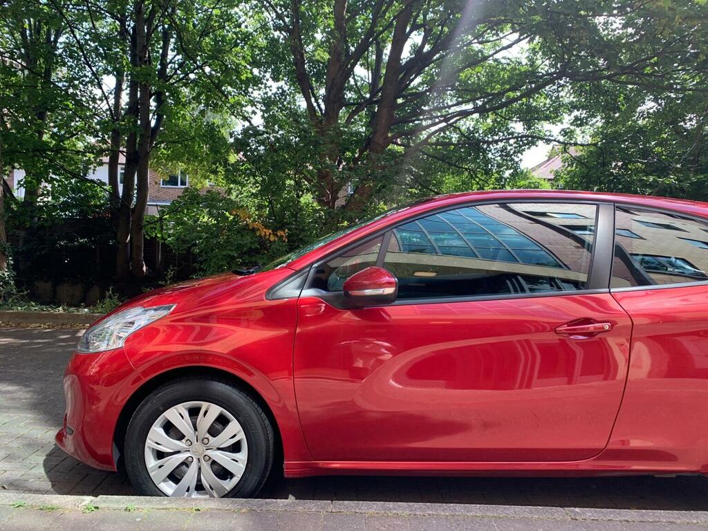 Peugeot 208 1.0 Vti Puretech Access Euro 5 Red #5