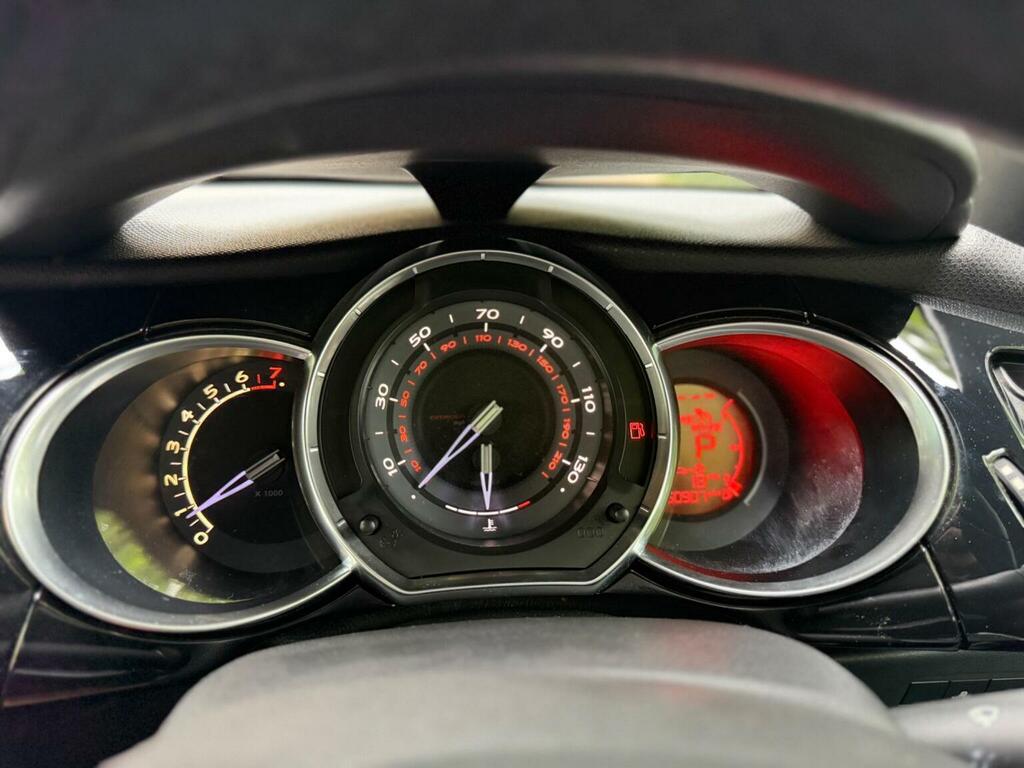 Citroen DS3 Dstyle Plus 3-Door Black #19