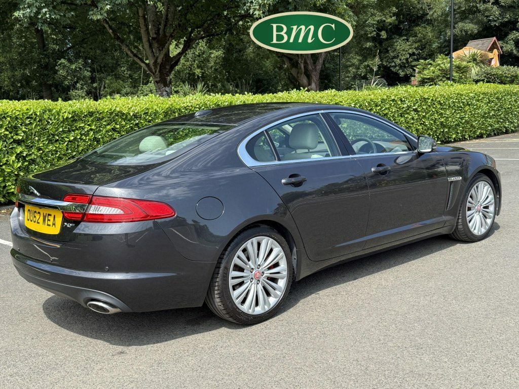 Jaguar XF 2.2D Portfolio Euro 5 S S Grey #6