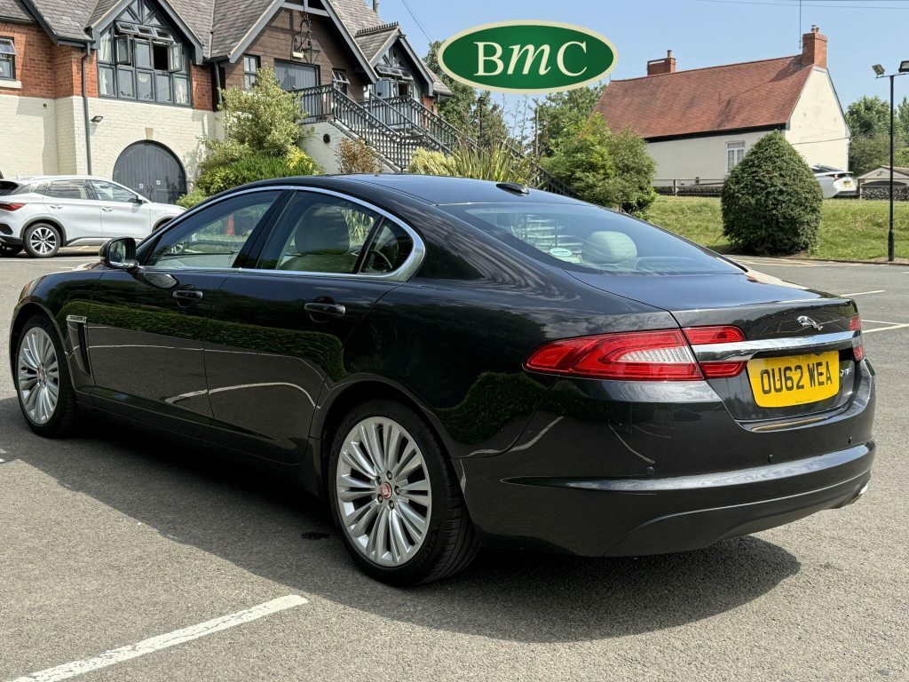 Jaguar XF 2.2D Portfolio Euro 5 S S Grey #5