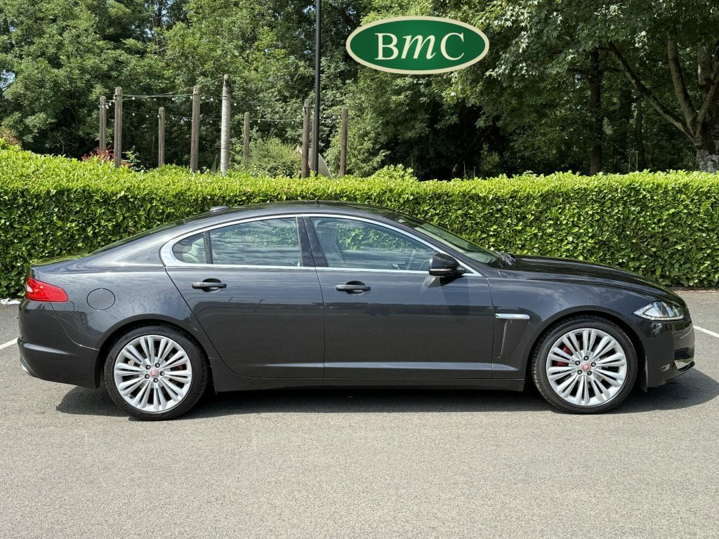 Jaguar XF 2.2D Portfolio Euro 5 S S Grey #2