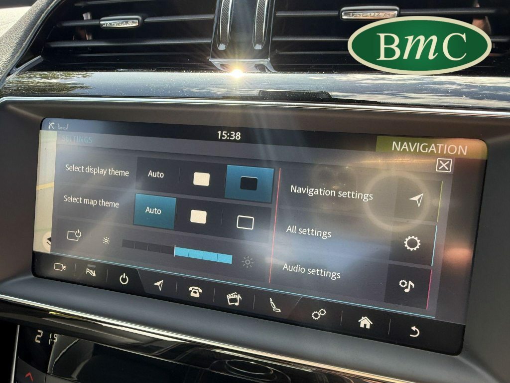 Jaguar XE Jaguar Saloon 2.0D 240 Portfolio Grey #46