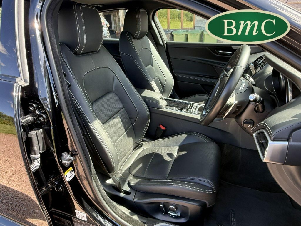 Jaguar XE Jaguar Saloon 2.0D 240 Portfolio Grey #20