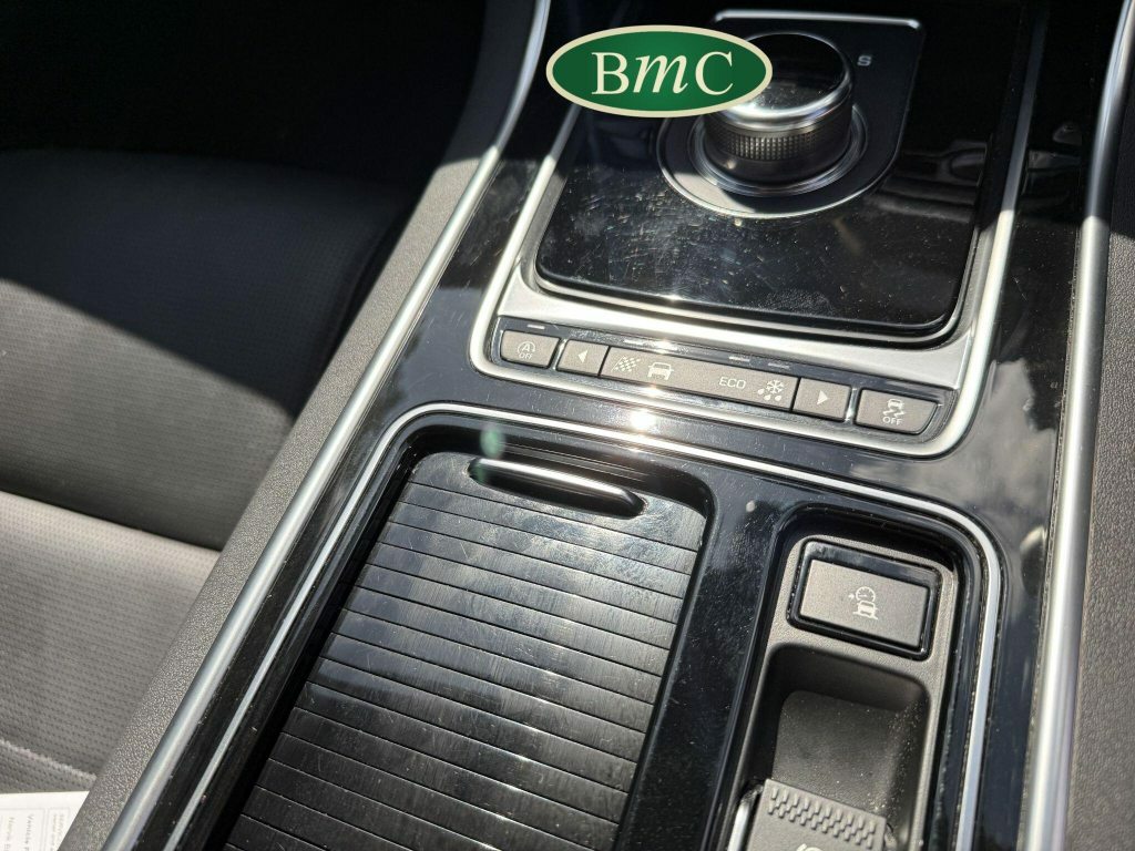 Jaguar XE Jaguar Saloon 2.0D 240 Portfolio Grey #22