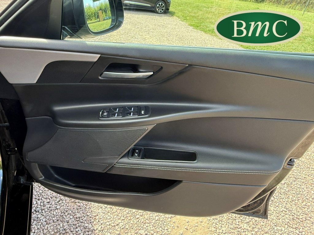 Jaguar XE Jaguar Saloon 2.0D 240 Portfolio Grey #60
