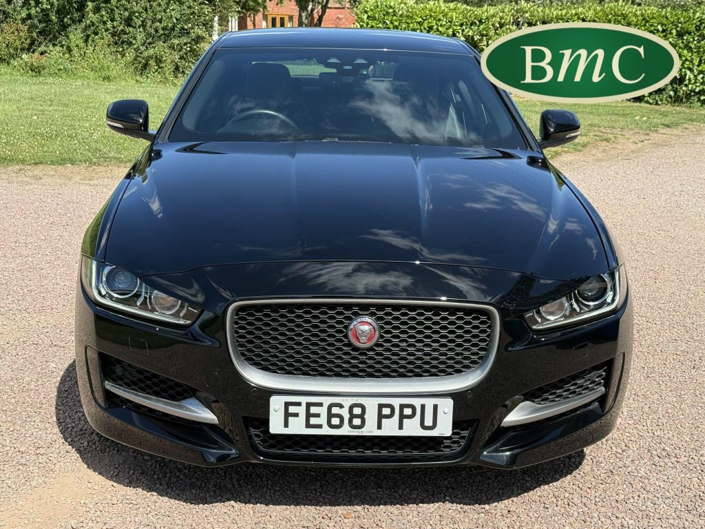 Jaguar XE Jaguar Saloon 2.0D 240 Portfolio Grey #7