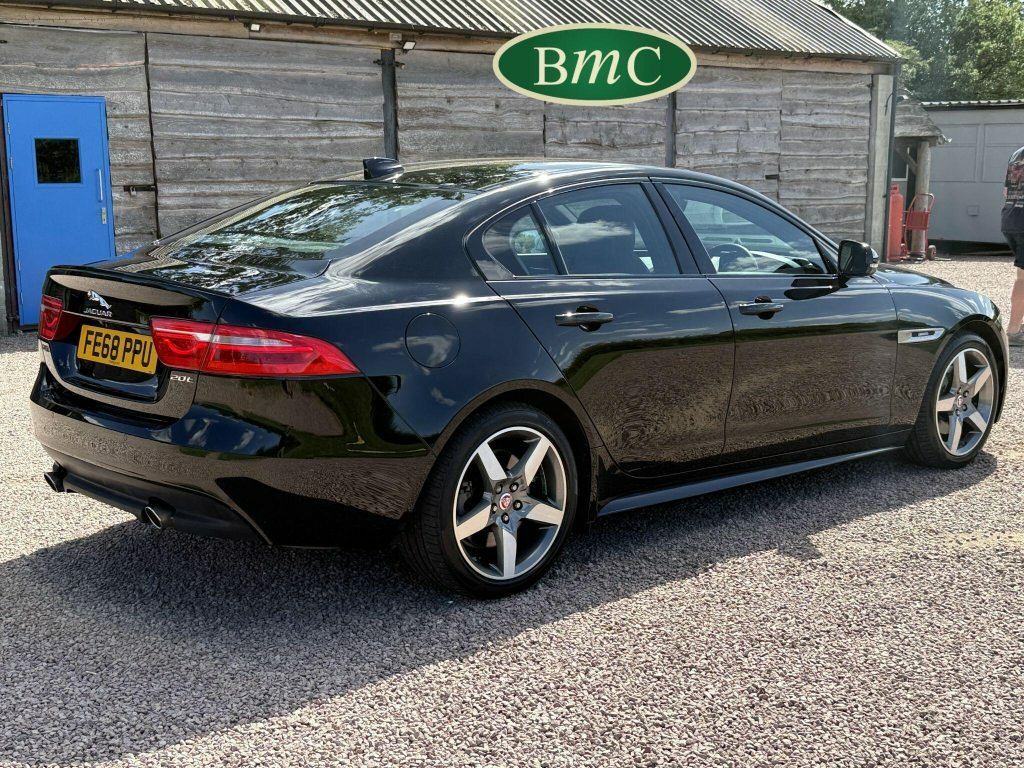 Jaguar XE 2.0I Gpf R-sport Euro 6 S S Black #6