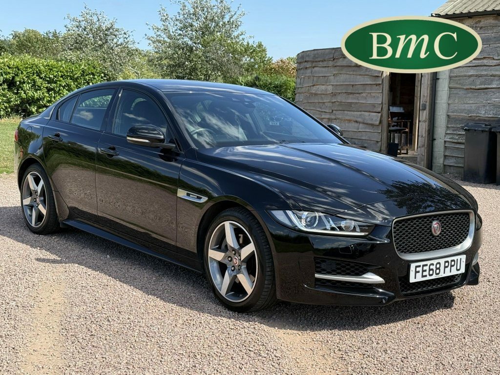 Jaguar XE 2.0I Gpf R-sport Euro 6 S S Black